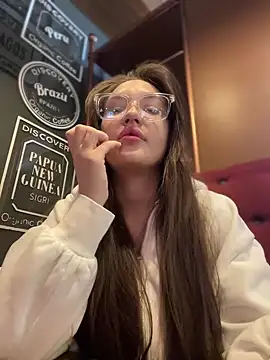 Holly Molii online show from December 2024 05:18:02 AM