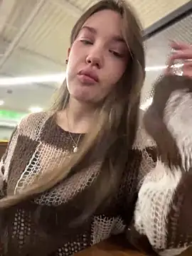 Holly Molii online show from December 2024 08:28:01 AM