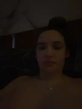 Holly Molii online show from March 2026 06:02:02 AM