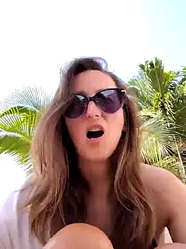 Alexvit2616 online show from February 2025 03:20:01 AM