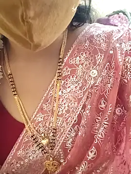 Snapshot of yourtamilcouple chatting on January 2025 11:14:01 AM yourtamilcouple online show from January 2025 11:14:01 AM