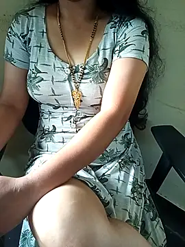 Snapshot of yourtamilcouple chatting on November 2025 02:45:02 AM yourtamilcouple online show from November 2025 02:45:02 AM