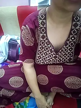 Snapshot of yourtamilcouple chatting on February 2026 10:47:01 PM yourtamilcouple online show from February 2026 10:47:01 PM