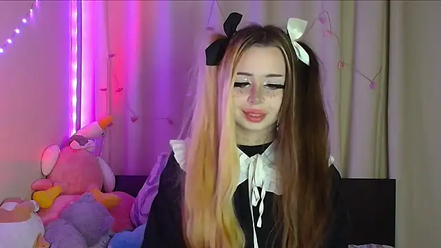 suemeow online show from March 2025 03:33:02 AM