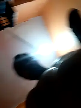 1Amarguetix online show from November 2025 12:26:01 PM