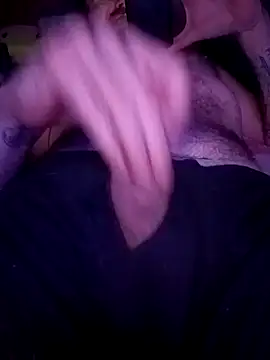 RobStrokes215 online show from December 2024 09:44:02 AM