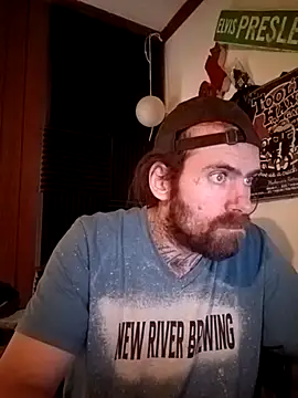 RobStrokes215 online show from December 2024 04:06:01 PM