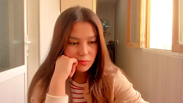 LunaXmii online show from October 2025 08:44:01 AM