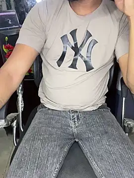 sexyboy09 online show from December 2024 06:02:01 PM