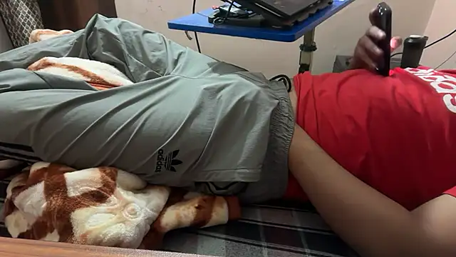 sexyboy09 online show from October 2025 06:43:02 AM