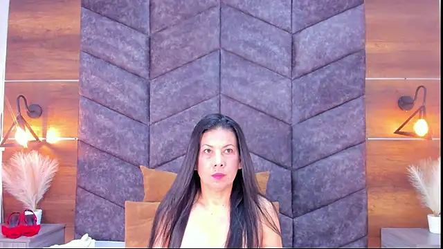 JaylaScott   online show from February 2025 11:31:01 AM