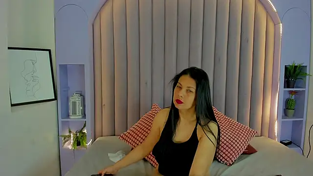 JaylaScott   online show from December 2025 11:48:01 AM