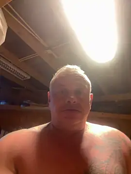 JakubW79 online show from December 2024 08:31:01 AM