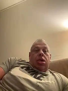 JakubW79 online show from January 2025 01:37:02 AM