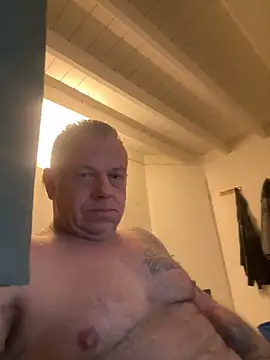 JakubW79 online show from January 2025 12:25:02 AM