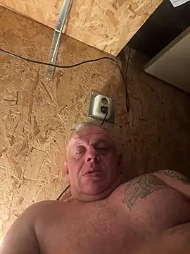 JakubW79 online show from March 2025 02:37:01 AM