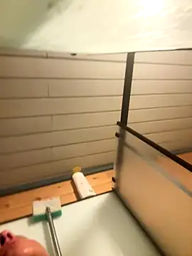 JakubW79 online show from October 2025 05:34:01 PM