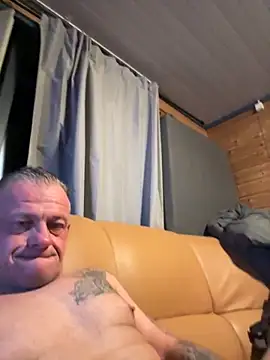 JakubW79 online show from October 2025 11:27:01 PM