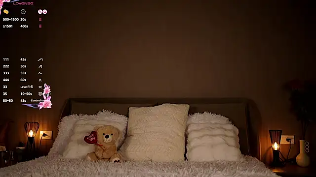 FrancescaNappi online show from February 2025 05:41:02 PM