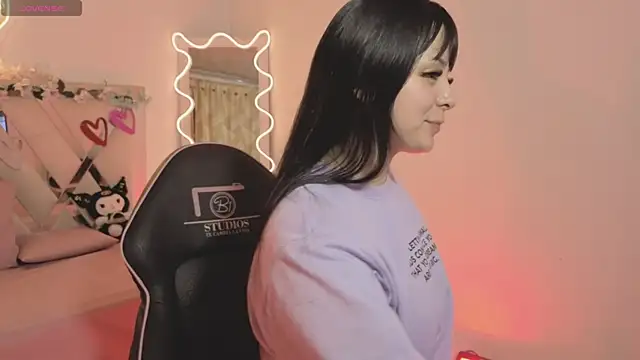 hina tay online show from December 2025 03:03:01 AM