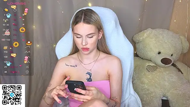 doll barbieee online show from October 2025 07:42:02 PM