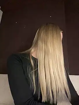 Snapshot of Alisa_Rise chatting on February 2025 05:36:01 PM Alisa Rise online show from February 2025 05:36:01 PM