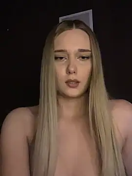 Snapshot of Alisa_Rise chatting on February 2025 09:54:01 PM Alisa Rise online show from February 2025 09:54:01 PM