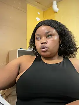 Snapshot of Curveysinaa chatting on February 2025 09:00:02 AM Curveysinaa online show from February 2025 09:00:02 AM