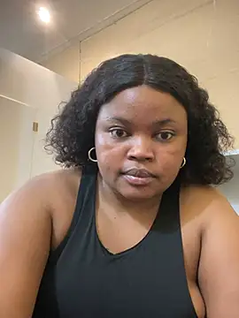 Snapshot of Curveysinaa chatting on February 2025 12:25:02 PM Curveysinaa online show from February 2025 12:25:02 PM