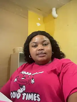 Snapshot of Curveysinaa chatting on March 2025 11:17:01 AM Curveysinaa online show from March 2025 11:17:01 AM