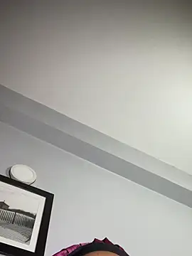 Snapshot of Curveysinaa chatting on March 2025 12:48:01 AM Curveysinaa online show from March 2025 12:48:01 AM