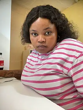 Snapshot of Curveysinaa chatting on March 2025 11:51:01 AM Curveysinaa online show from March 2025 11:51:01 AM