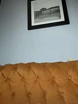 Snapshot of Curveysinaa chatting on March 2025 02:43:02 PM Curveysinaa online show from March 2025 02:43:02 PM