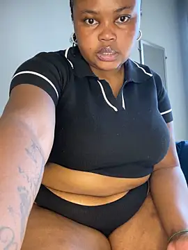 Snapshot of Curveysinaa chatting on September 2025 10:28:02 AM Curveysinaa online show from September 2025 10:28:02 AM