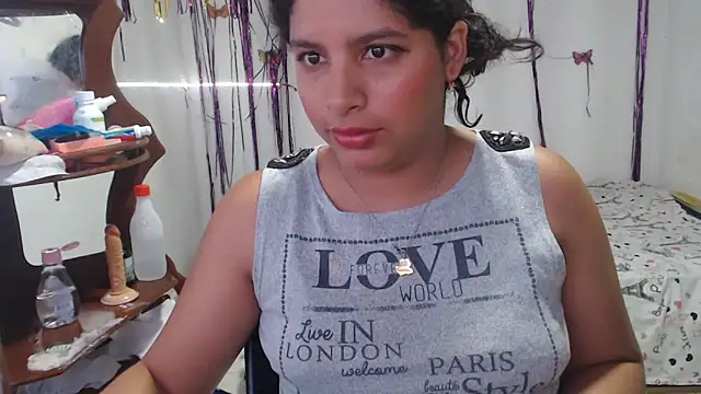 Snapshot of sexyhot20xxx chatting on June 2026 05:27:01 AM sexyhot20xxx online show from June 2026 05:27:01 AM