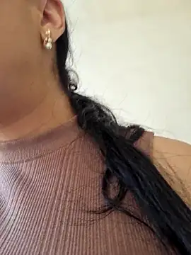 ElyzaIbarra online show from March 2025 12:43:01 PM