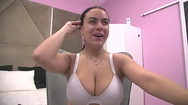 ElyzaIbarra online show from November 2025 05:50:02 AM