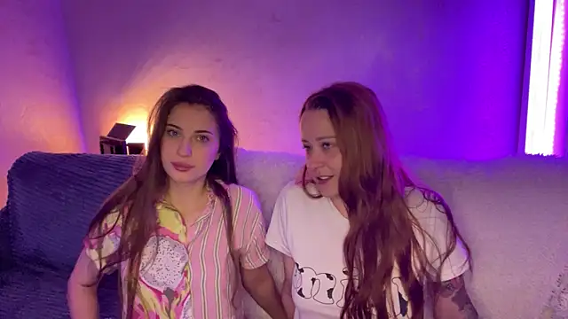 Snapshot of __2sya__ chatting on November 2025 02:06:02 PM 2sya online show from November 2025 02:06:02 PM