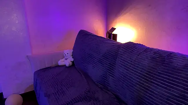 Snapshot of __2sya__ chatting on December 2025 01:05:02 PM 2sya online show from December 2025 01:05:02 PM