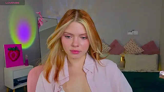 Red  Candy online show from November 2025 11:10:01 AM