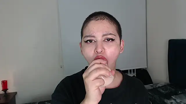 Bitsy Messy online show from March 2025 10:02:02 AM