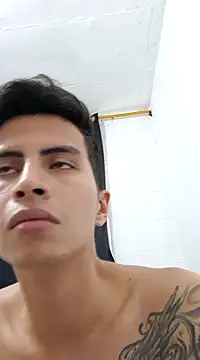 Snapshot of Velk_hot chatting on December 2024 09:34:02 PM Velk hot online show from December 2024 09:34:02 PM