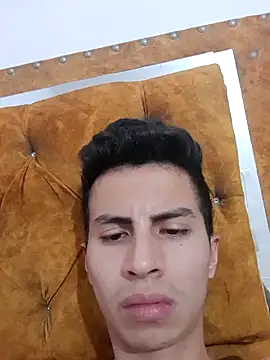 Snapshot of Velk_hot chatting on December 2024 03:32:01 PM Velk hot online show from December 2024 03:32:01 PM