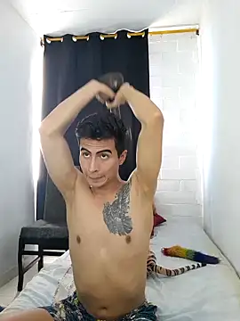 Snapshot of Velk_hot chatting on December 2024 08:40:01 PM Velk hot online show from December 2024 08:40:01 PM