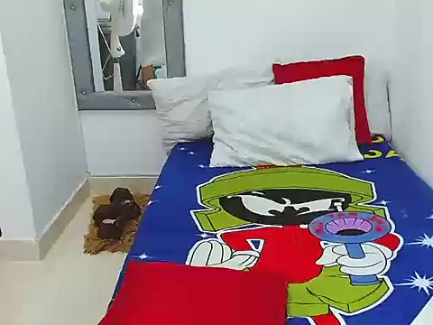 Snapshot of Velk_hot chatting on November 2025 07:30:01 PM Velk hot online show from November 2025 07:30:01 PM