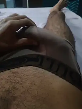 Snapshot of Treloso21 chatting on February 2026 10:19:01 AM Treloso21 online show from February 2026 10:19:01 AM