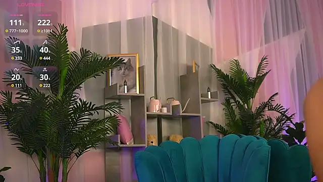 Snapshot of VivianneSteinX chatting on March 2025 04:14:02 AM VivianneSteinX online show from March 2025 04:14:02 AM