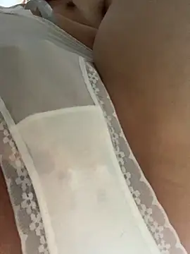 Aimeil online show from October 2025 06:47:01 AM