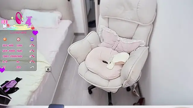 Feifei-cn online show from May 2026 01:36:02 AM