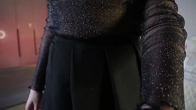 Snapshot of ArleighFrankson chatting on December 2024 02:52:01 PM ArleighFrankson online show from December 2024 02:52:01 PM